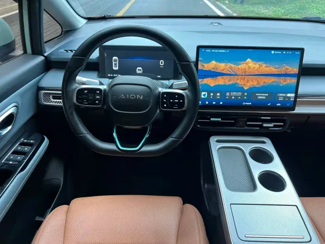 GAC Aion Y — Фото автомобиля 10
