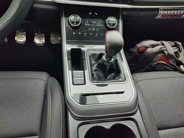 Chery Tiggo 8 — Фото автомобиля 13