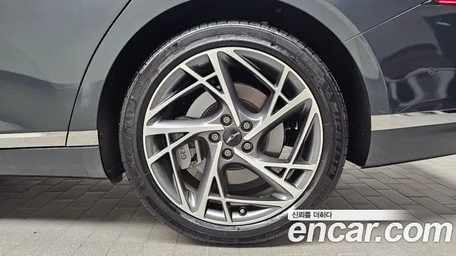 Genesis G90 RS4 — Фото автомобиля 6