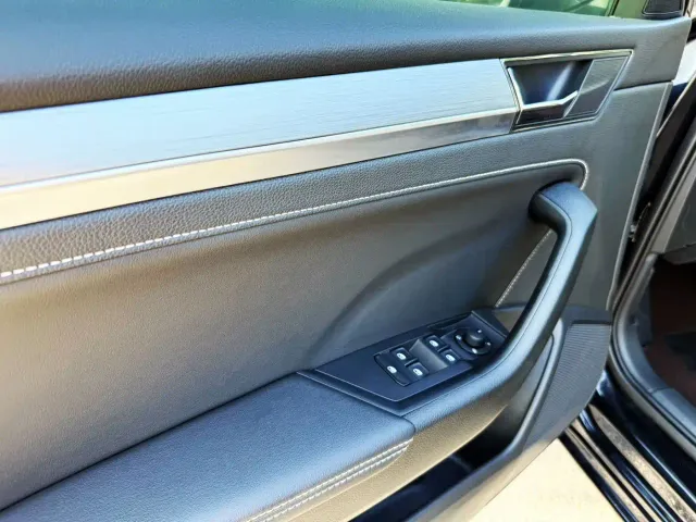 Skoda Superb — Фото автомобиля 12
