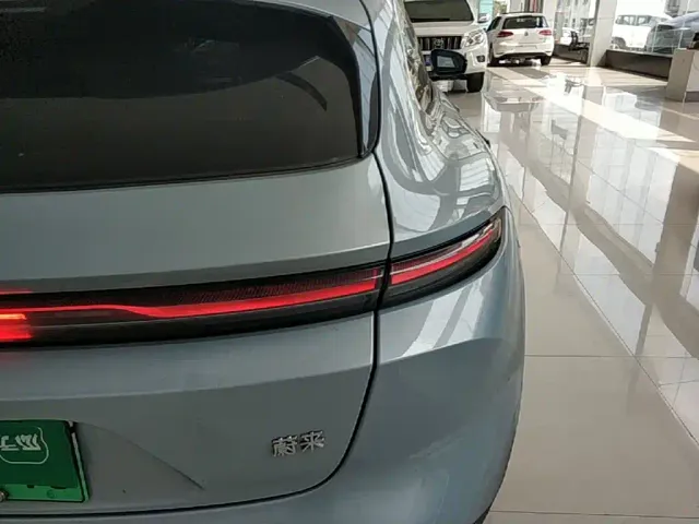 Nio ET5 Touring — Фото автомобиля 7