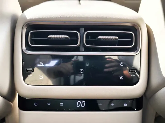 Li Auto i6 — Фото автомобиля 12
