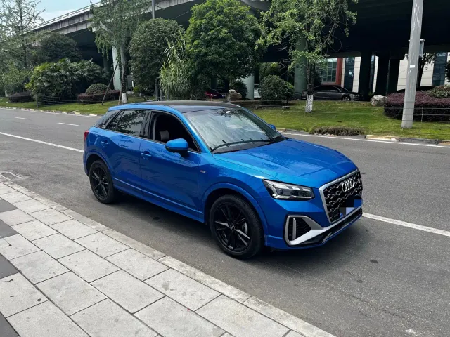 Audi Q2L — Фото автомобиля 2