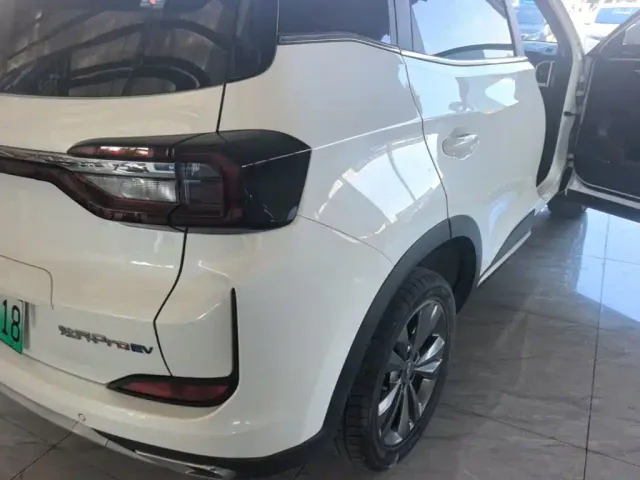 Kaiyi Xuanjie Pro EV — Фото автомобиля 7