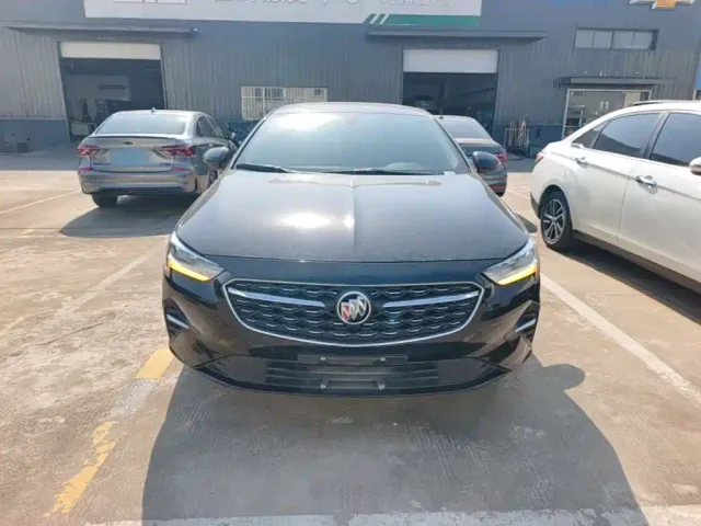 Buick Regal — Фото автомобиля 2