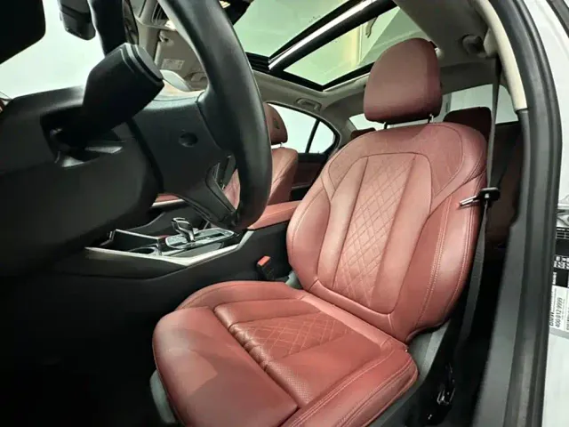 BMW 3 Series — Фото автомобиля 12