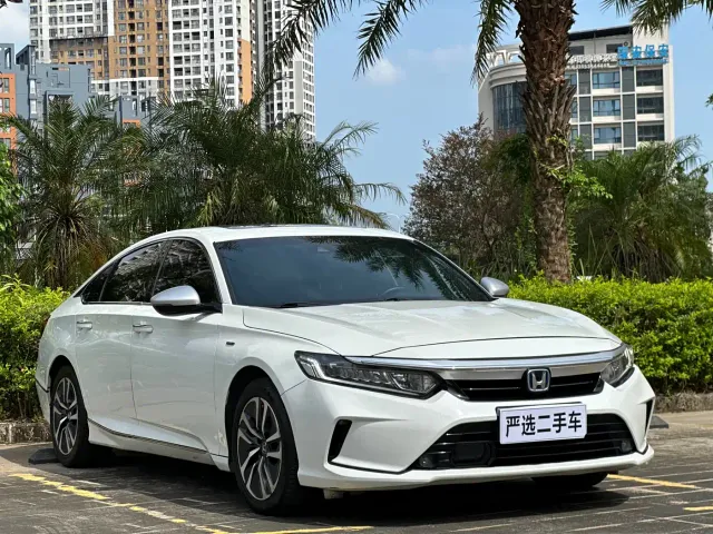 Honda Inspire — Фото автомобиля 3