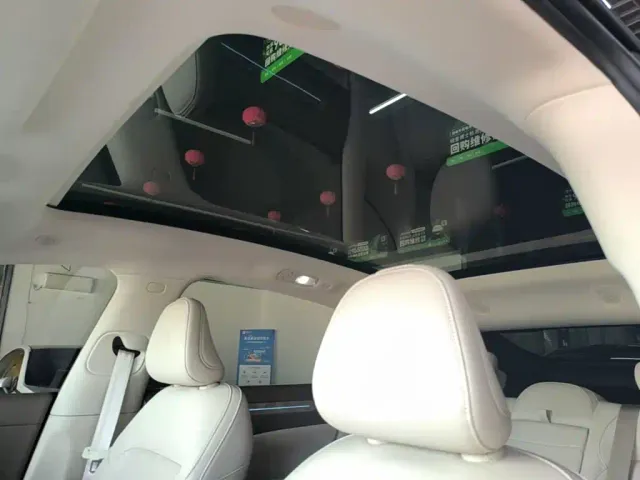 IM Motors LS6 — Фото автомобиля 17