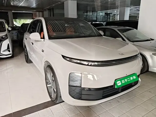 Li Auto L6 — Фото автомобиля 3