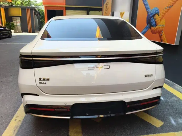 BYD Seal 07 DM-i — Фото автомобиля 5
