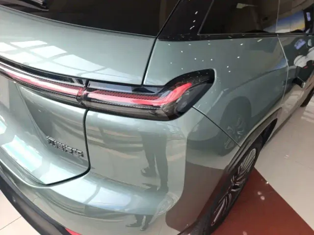Nio ES7 — Фото автомобиля 7