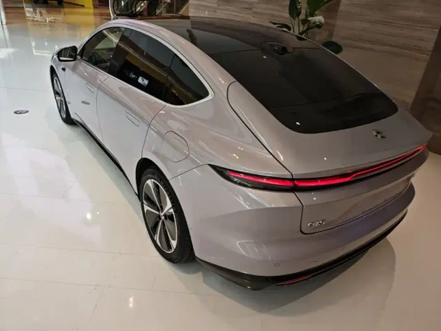 Nio ET5 — Фото автомобиля 4