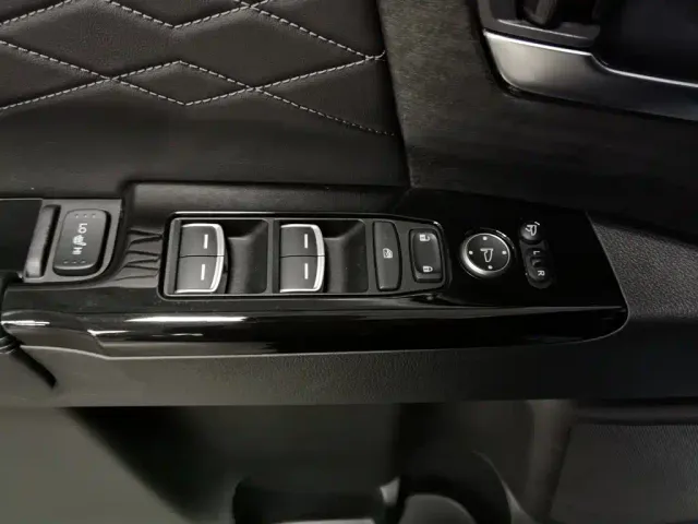 Honda Elysion — Фото автомобиля 9