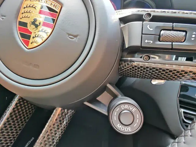 Porsche Macan — Фото автомобиля 30