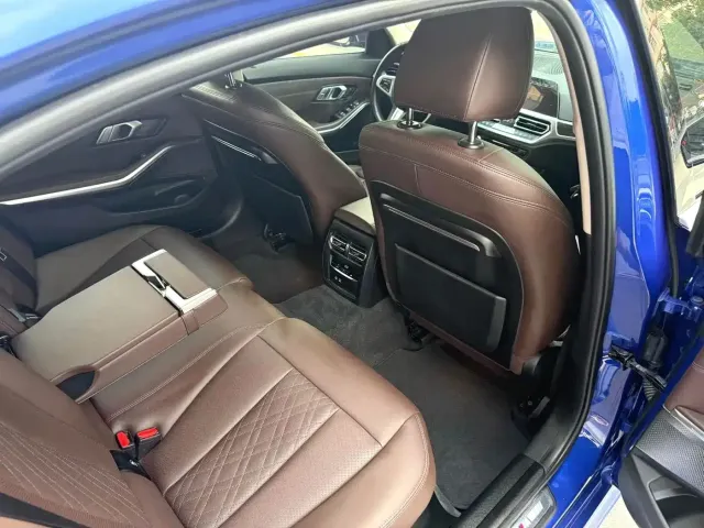 BMW 3 Series — Фото автомобиля 8