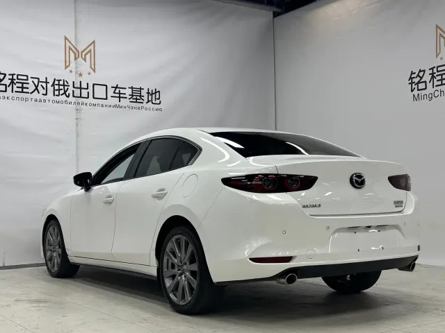 Mazda Axela — Фото автомобиля 6