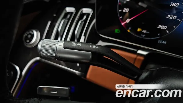 Mercedes-Benz S-Class — Фото автомобиля 28