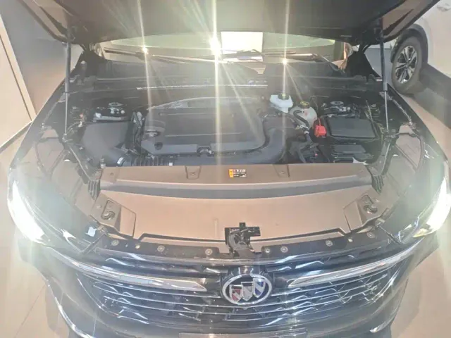 Buick Envision Plus — Фото автомобиля 19