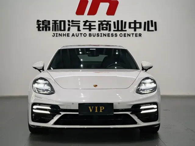 Фотография автомобиля — Porsche Panamera