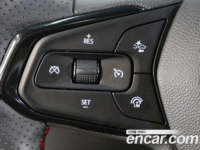 ChevroletGMDaewoo Trax Trax Кроссовер — Фото автомобиля 12