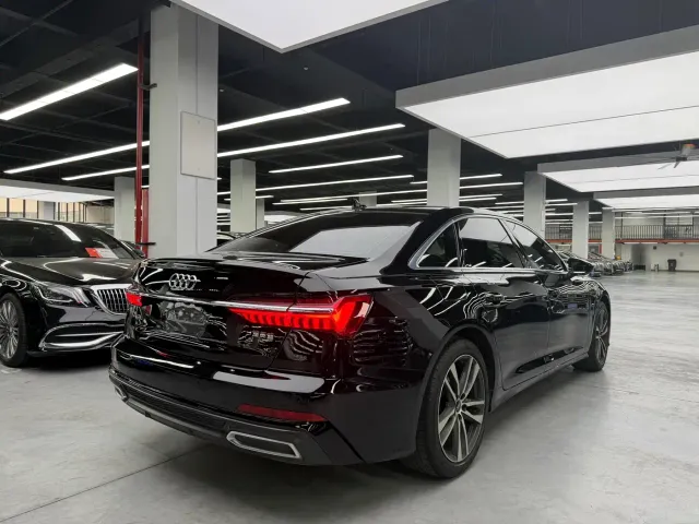 Audi A6L — Фото автомобиля 13
