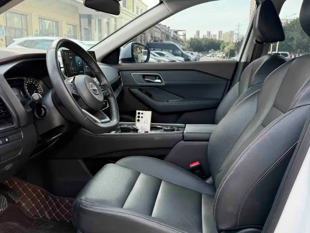 Nissan X-Trail — Фото автомобиля 4