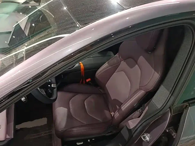 Xiaomi SU7 — Фото автомобиля 14