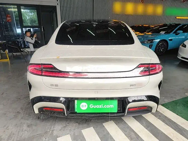 Xiaomi SU7 — Фото автомобиля 3