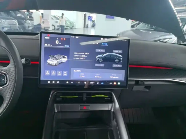 ARCFOX Arcfox Alpha S5 2024 560MAX 185kW — Фото автомобиля 12