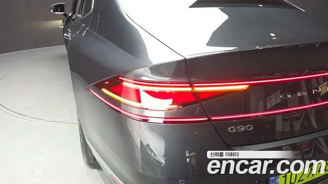 Genesis G90 Бензин 3.5 турбо AWD — Фото автомобиля 18