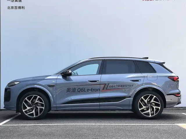 Audi Q6L e-tron — Фото автомобиля 13
