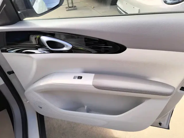 Geely Starry Wish — Фото автомобиля 13