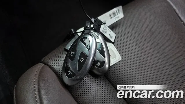 Hyundai Grandeur Grandeur (GN7) 2.5 Бензин 2WD — Фото автомобиля 13