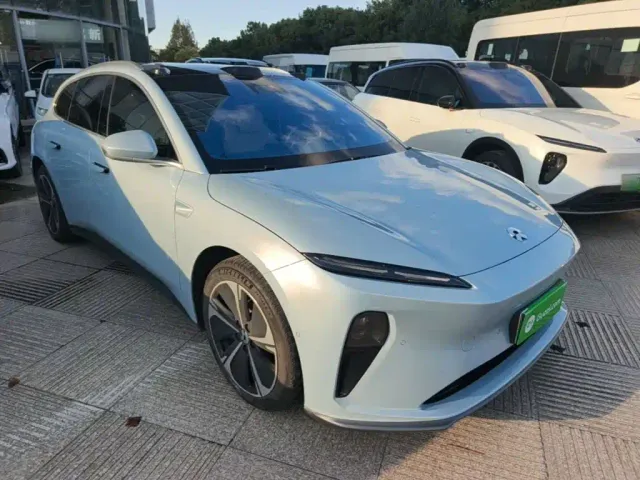 Nio ET5 Touring — Фото автомобиля 3