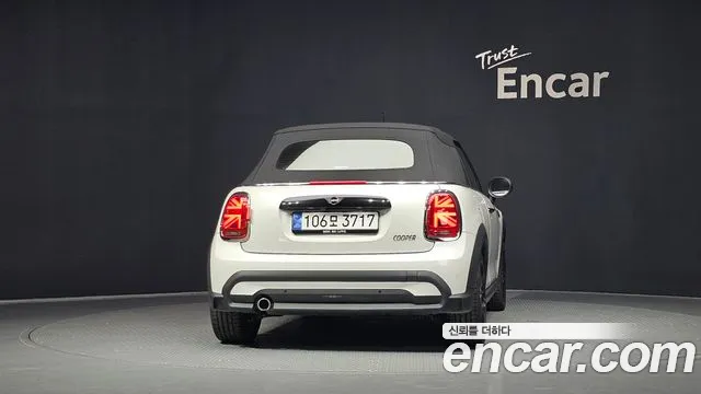 Mini Cooper Convertible — Фото автомобиля 4