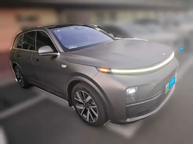 Li Auto L7 — Фото автомобиля 3