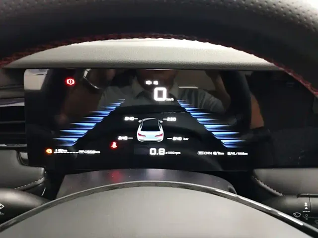 Roewe i5 — Фото автомобиля 11