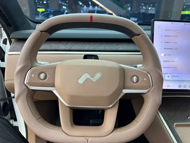 Onvo L90 — Фото автомобиля 6