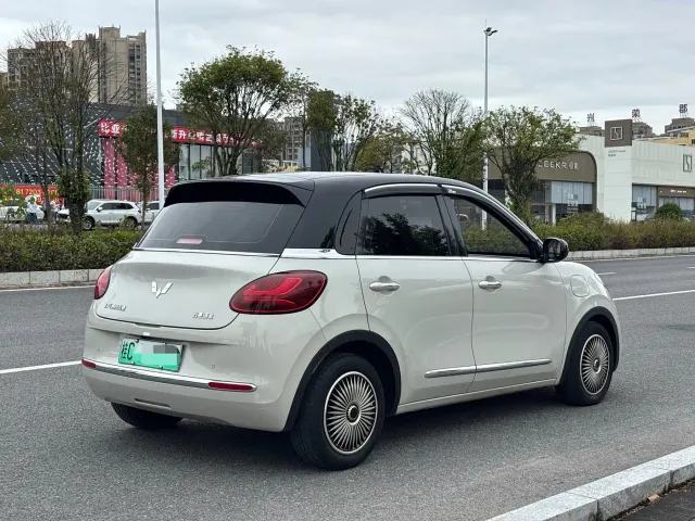 Wuling Bingo — Фото автомобиля 4