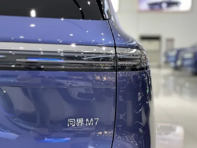 Aito M7 — Фото автомобиля 21