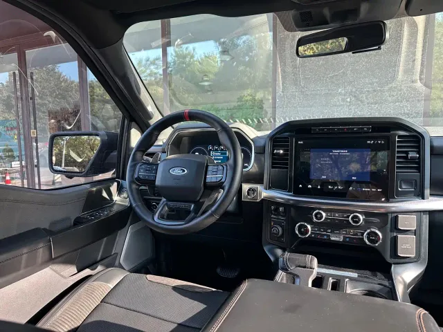Ford F-150 Raptor — Фото автомобиля 12