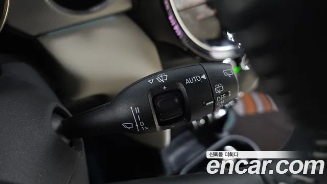 MINI Cooper Electric — Фото автомобиля 23