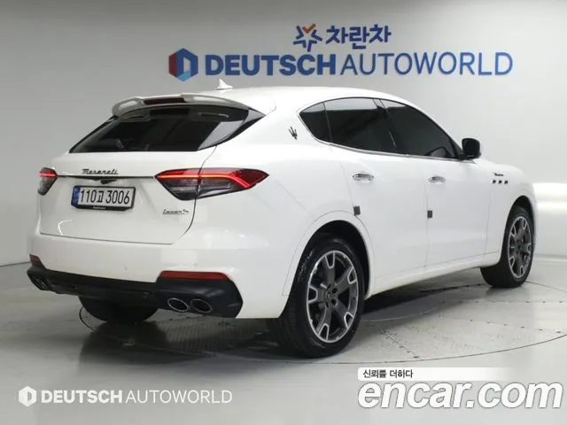 Maserati Levante — Фото автомобиля 2