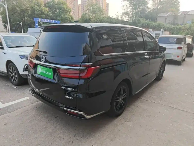 Honda Odyssey — Фото автомобиля 6