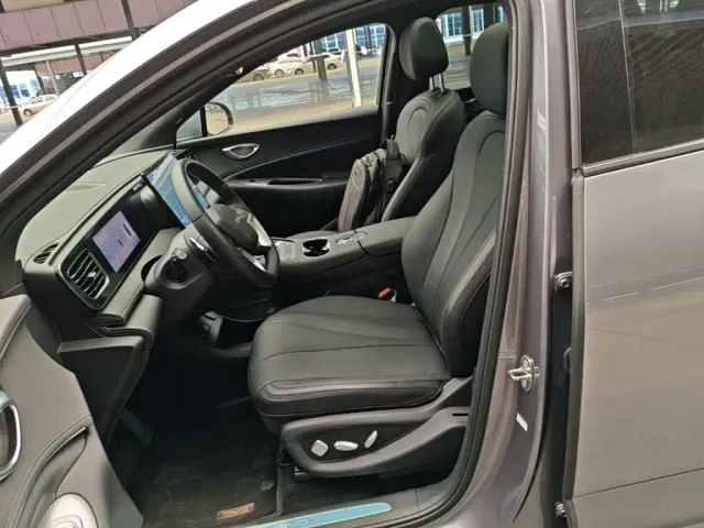 BYD Sealion 06 — Фото автомобиля 14