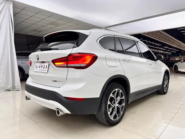 BMW X1 — Фото автомобиля 14