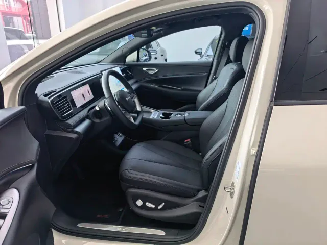 BYD Sealion 06 — Фото автомобиля 2