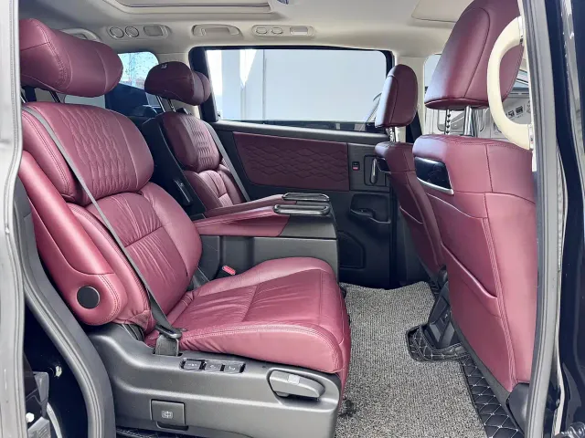 Honda Elysion — Фото автомобиля 10