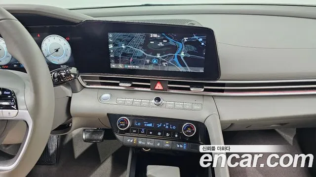 Hyundai AVANTE Avante (CN7) — Фото автомобиля 12