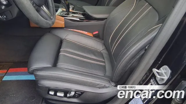 BMW 5 Series G30 — Фото автомобиля 10